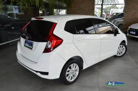 HONDA Fit 1.5 16V 4P LX FLEX AUTOMÁTICO, Foto 6 HONDA Fit 1.5 16V 4P LX FLEX AUTOMÁTICO, Foto 6