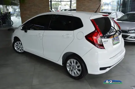 HONDA Fit 1.5 16V 4P LX FLEX AUTOMÁTICO, Foto 8 HONDA Fit 1.5 16V 4P LX FLEX AUTOMÁTICO, Foto 8