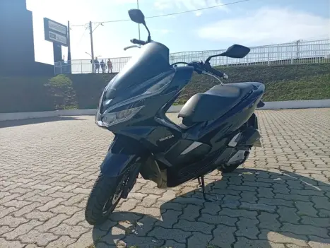 HONDA PCX 150 DLX, Foto 3
