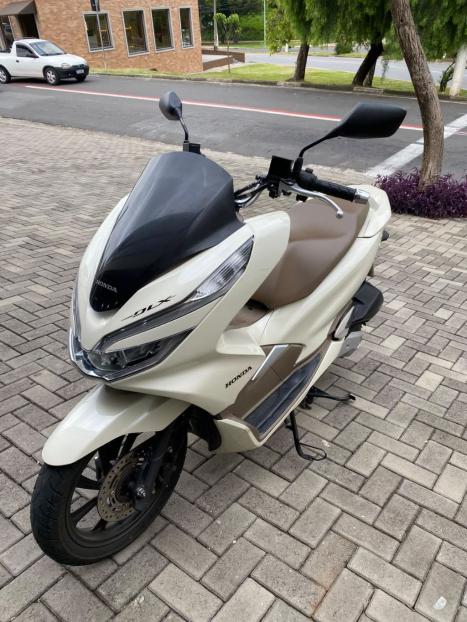 HONDA PCX 150 DLX, Foto 3