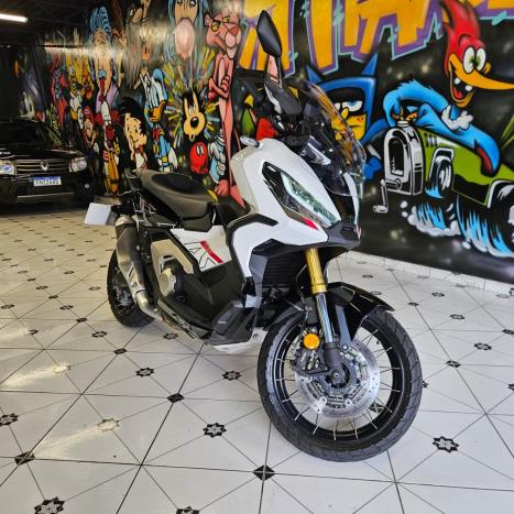 HONDA X-ADV 750 , Foto 1