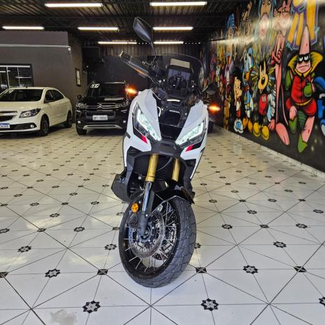 HONDA X-ADV 750 , Foto 2