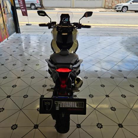 HONDA X-ADV 750 , Foto 4
