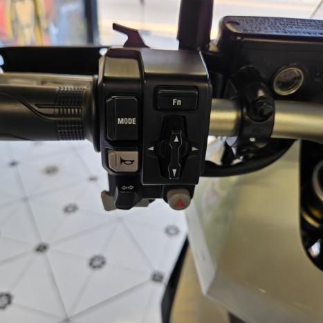 HONDA X-ADV 750 , Foto 8