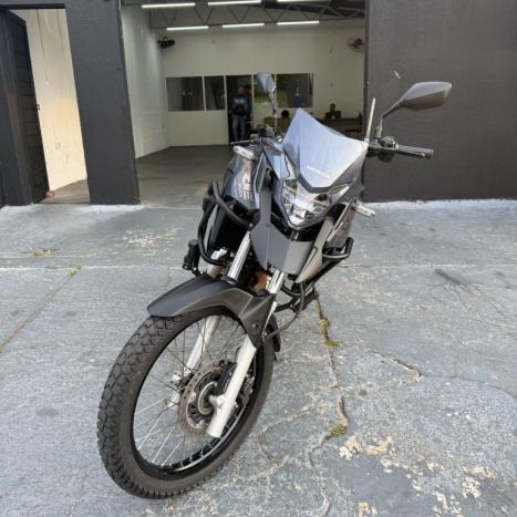 HONDA XRE 300 ABS, Foto 2