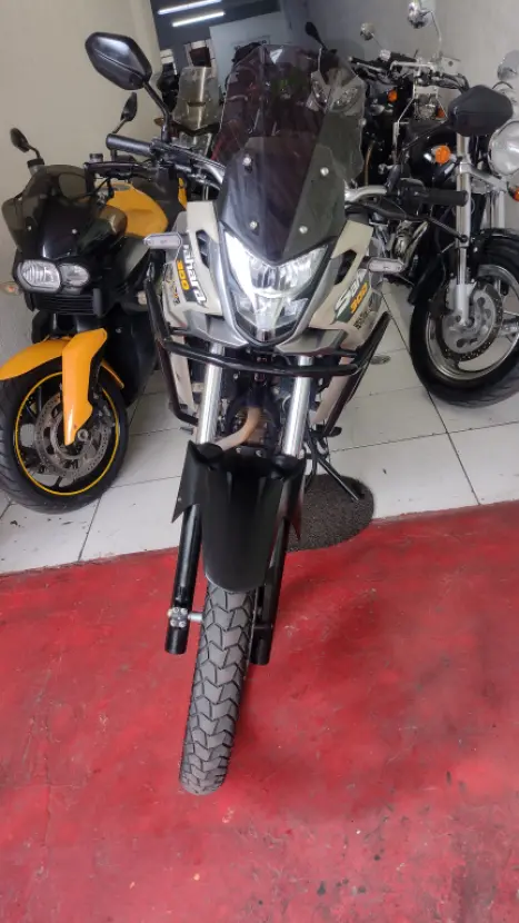HONDA XRE 300 Sahara ADVENTURE, Foto 3