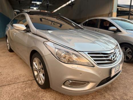 HYUNDAI Azera 3.0 V6 24V GDI AUTOM�TICO, Foto 2