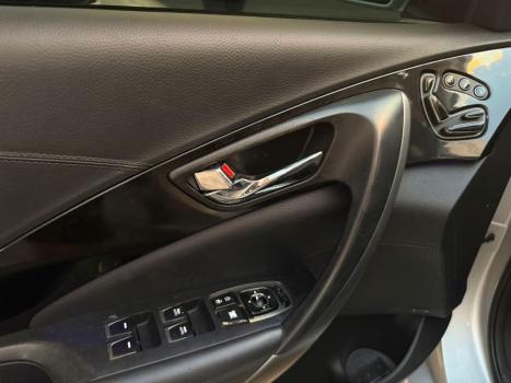 HYUNDAI Azera 3.0 V6 24V GDI AUTOM�TICO, Foto 12