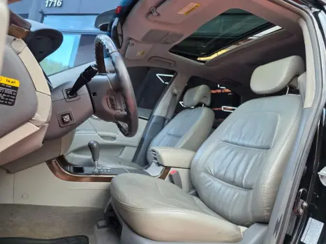 HYUNDAI Azera 3.3 V6 24V GLS AUTOM�TICO, Foto 8