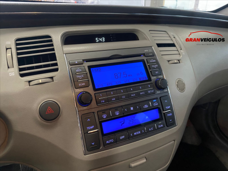 HYUNDAI Azera 3.3 V6 24V GLS AUTOM�TICO, Foto 9
