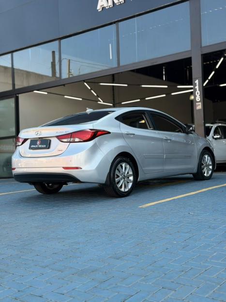 HYUNDAI Elantra 2.0 16V 4P FLEX GLS AUTOMÁTICO, Foto 4