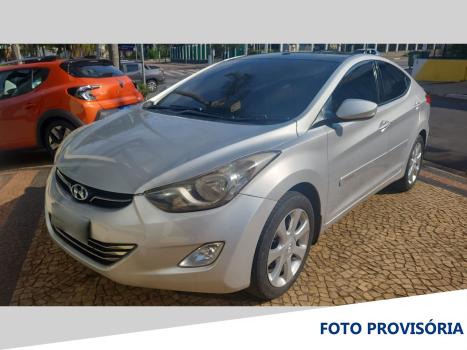 HYUNDAI Elantra , Foto 1