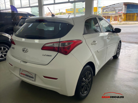 HYUNDAI HB 20 Hatch 1.6 16V 4P FLEX COMFORT, Foto 4
