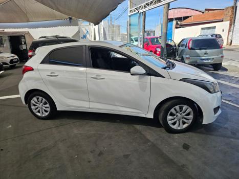 HYUNDAI HB 20 Hatch 1.0 12V 4P FLEX COMFORT PLUS, Foto 4