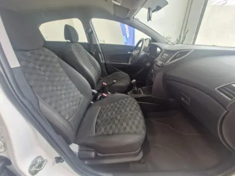 HYUNDAI HB 20 Hatch 1.6 16V 4P FLEX COMFORT PLUS, Foto 13