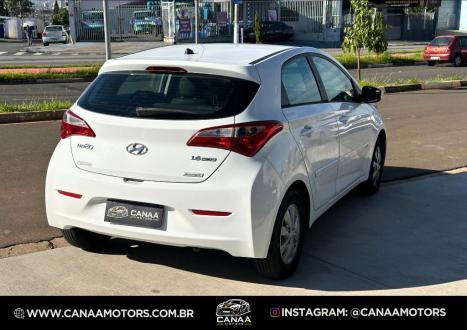HYUNDAI HB 20 Hatch 1.6 16V 4P FLEX COMFORT PLUS AUTOM�TICO, Foto 4