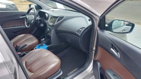 HYUNDAI HB 20 Hatch 1.6 16V 4P FLEX COMFORT PLUS AUTOM�TICO, Foto 6