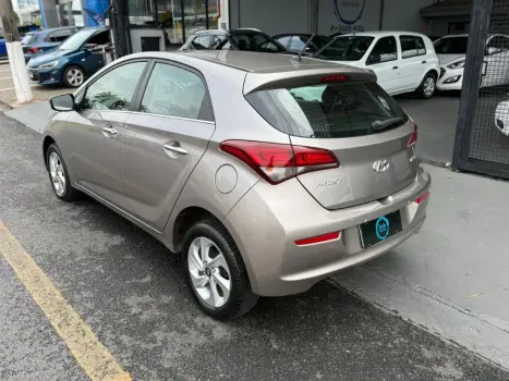 HYUNDAI HB 20 Hatch 1.6 16V 4P PREMIUM FLEX AUTOM�TICO, Foto 6