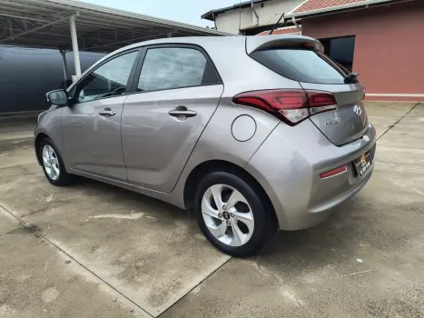 HYUNDAI HB 20 Hatch 1.6 16V 4P FLEX COMFORT STYLE AUTOM�TICO, Foto 6