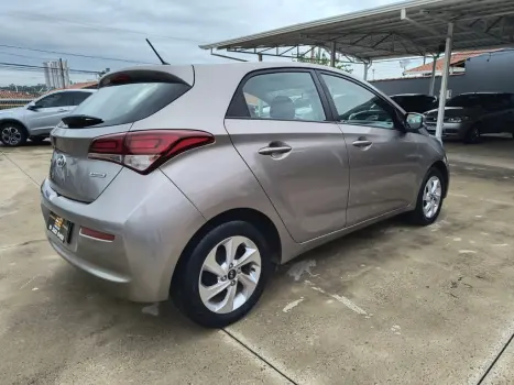 HYUNDAI HB 20 Hatch 1.6 16V 4P FLEX COMFORT STYLE AUTOM�TICO, Foto 7