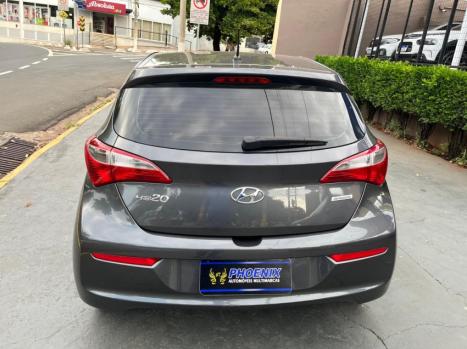 HYUNDAI HB 20 Hatch 1.6 16V 4P FLEX COMFORT PLUS AUTOM�TICO, Foto 5