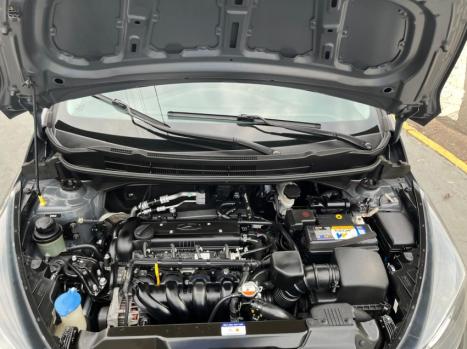 HYUNDAI HB 20 Hatch 1.6 16V 4P FLEX COMFORT PLUS AUTOM�TICO, Foto 11