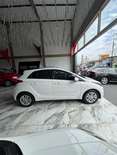 HYUNDAI HB 20 Hatch 1.6 16V 4P COMFORT STYLE FLEX, Foto 4