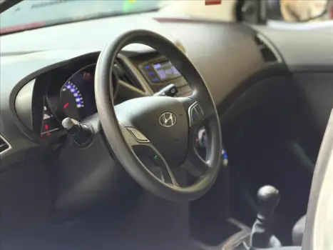 HYUNDAI HB 20 Hatch 1.0 12V 4P FLEX UNIQUE, Foto 4