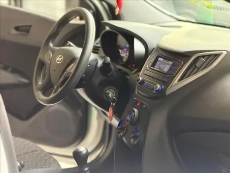 HYUNDAI HB 20 Hatch 1.0 12V 4P FLEX UNIQUE, Foto 5