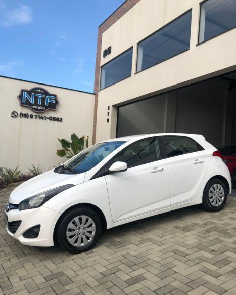 HYUNDAI HB 20 Hatch 1.6 16V 4P COMFORT FLEX AUTOM�TICO, Foto 2