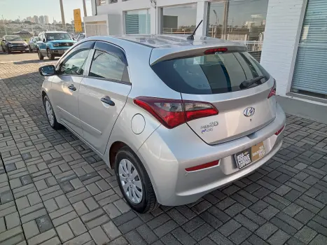 HYUNDAI HB 20 Hatch 1.0 12V 4P FLEX UNIQUE, Foto 4