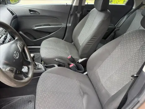 HYUNDAI HB 20 Hatch 1.0 12V 4P FLEX UNIQUE, Foto 5