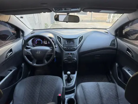 HYUNDAI HB 20 Hatch 1.0 12V 4P FLEX UNIQUE, Foto 4