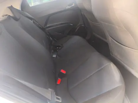 HYUNDAI HB 20 Hatch 1.6 16V 4P COMFORT FLEX AUTOM�TICO, Foto 13