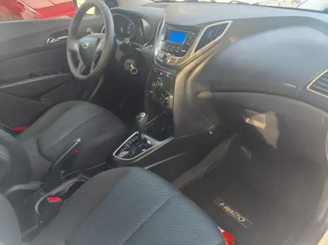 HYUNDAI HB 20 Hatch 1.6 16V 4P COMFORT FLEX AUTOM�TICO, Foto 16