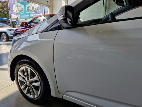 HYUNDAI HB 20 Hatch 1.6 16V 4P FLEX COMFORT PLUS AUTOM�TICO, Foto 5