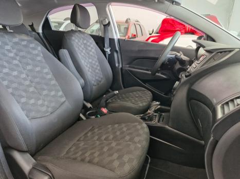 HYUNDAI HB 20 Hatch 1.6 16V 4P FLEX COMFORT PLUS AUTOM�TICO, Foto 6
