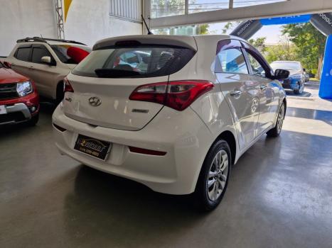 HYUNDAI HB 20 Hatch 1.6 16V 4P FLEX COMFORT PLUS AUTOM�TICO, Foto 10