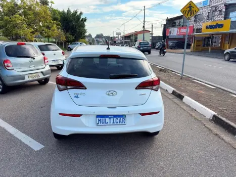 HYUNDAI HB 20 Hatch 1.6 16V 4P PREMIUM FLEX AUTOM�TICO, Foto 5