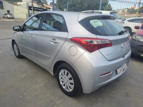 HYUNDAI HB 20 Hatch 1.6 16V 4P FLEX COMFORT PLUS AUTOM�TICO, Foto 4