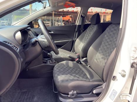 HYUNDAI HB 20 Hatch 1.6 16V 4P FLEX COMFORT PLUS AUTOM�TICO, Foto 8