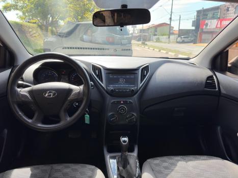 HYUNDAI HB 20 Hatch 1.6 16V 4P FLEX COMFORT PLUS AUTOM�TICO, Foto 10