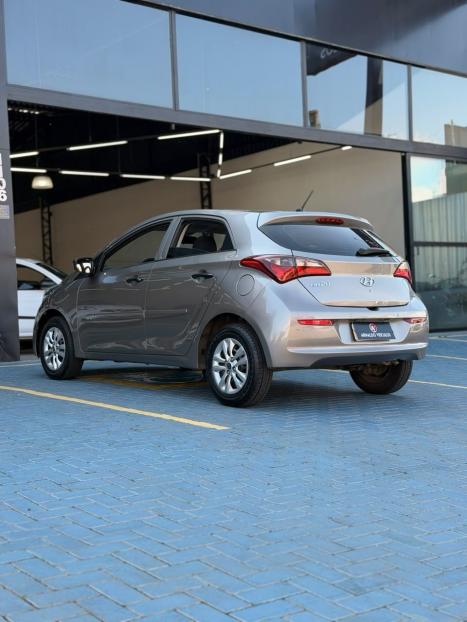 HYUNDAI HB 20 Hatch 1.0 12V 4P FLEX UNIQUE, Foto 4