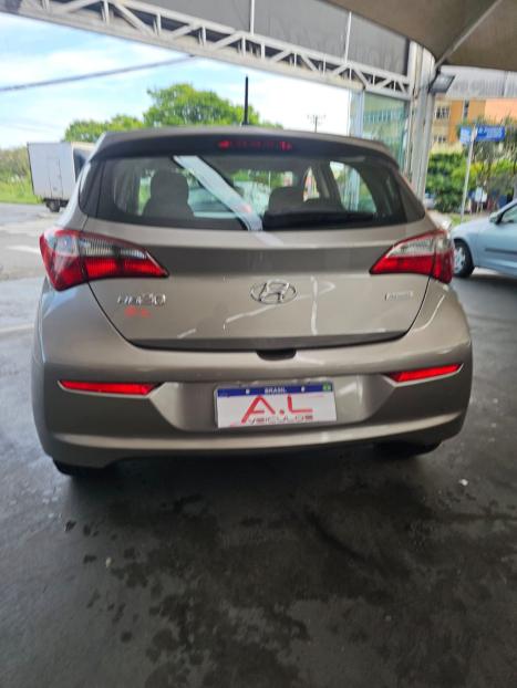 HYUNDAI HB 20 Hatch 1.6 16V 4P FLEX COMFORT PLUS AUTOMÁTICO, Foto 9
