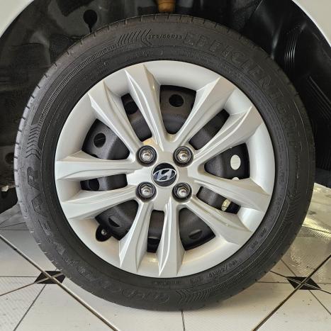 HYUNDAI HB 20 Sedan 1.6 16V 4P FLEX COMFORT PLUS AUTOMTICO, Foto 9