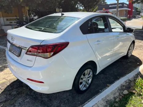 HYUNDAI HB 20 Sedan 1.6 16V 4P FLEX COMFORT PLUS, Foto 4