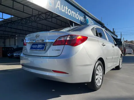 HYUNDAI HB 20 Sedan 1.6 16V 4P FLEX COMFORT PLUS, Foto 6