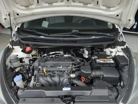 HYUNDAI HB 20 Sedan 1.6 16V 4P FLEX COMFORT PLUS AUTOM�TICO, Foto 19