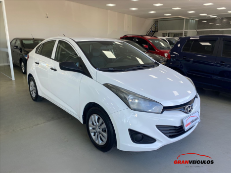 HYUNDAI HB 20 Sedan 1.0 12V 4P FLEX COMFORT PLUS, Foto 3