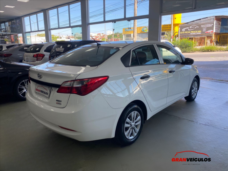 HYUNDAI HB 20 Sedan 1.0 12V 4P FLEX COMFORT PLUS, Foto 4